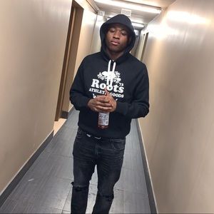 Meet your Posher, Derrick